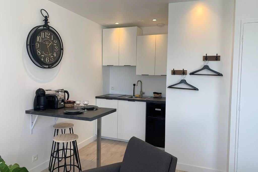 Le Petit Loft - Studio - Wifi - Coeur De Ville - Parking Pont-lʼAbbé エクステリア 写真